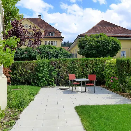 Henry's 202 By Interhome Apartman Interlaken